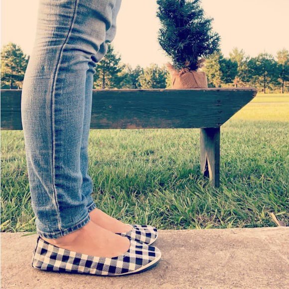 Storehouse Flats White and Black Plaid - Picture 2 of 5